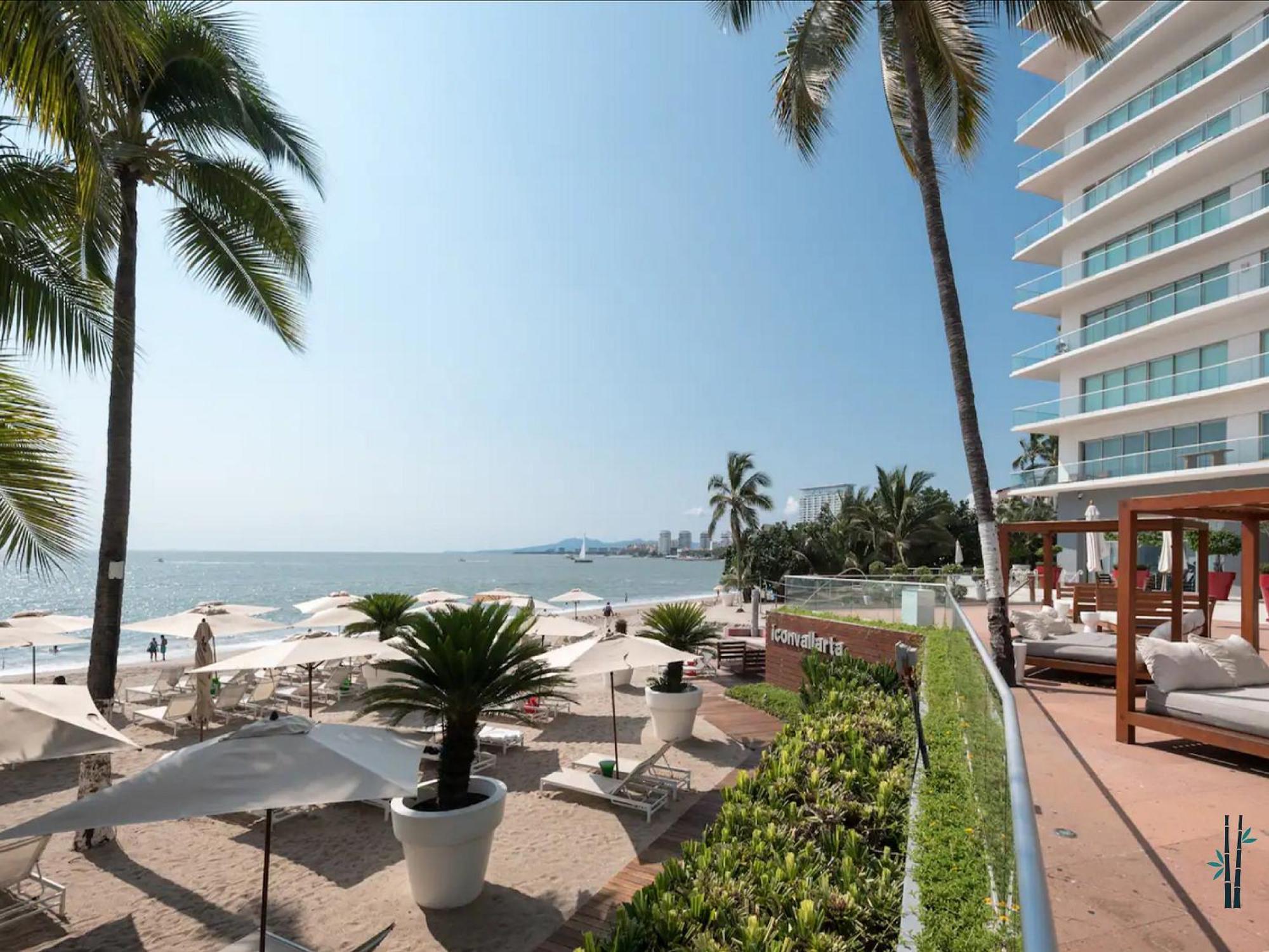 Icon Vallarta Beach Front By Bamboo Skylife Puerto Vallarta Extérieur photo