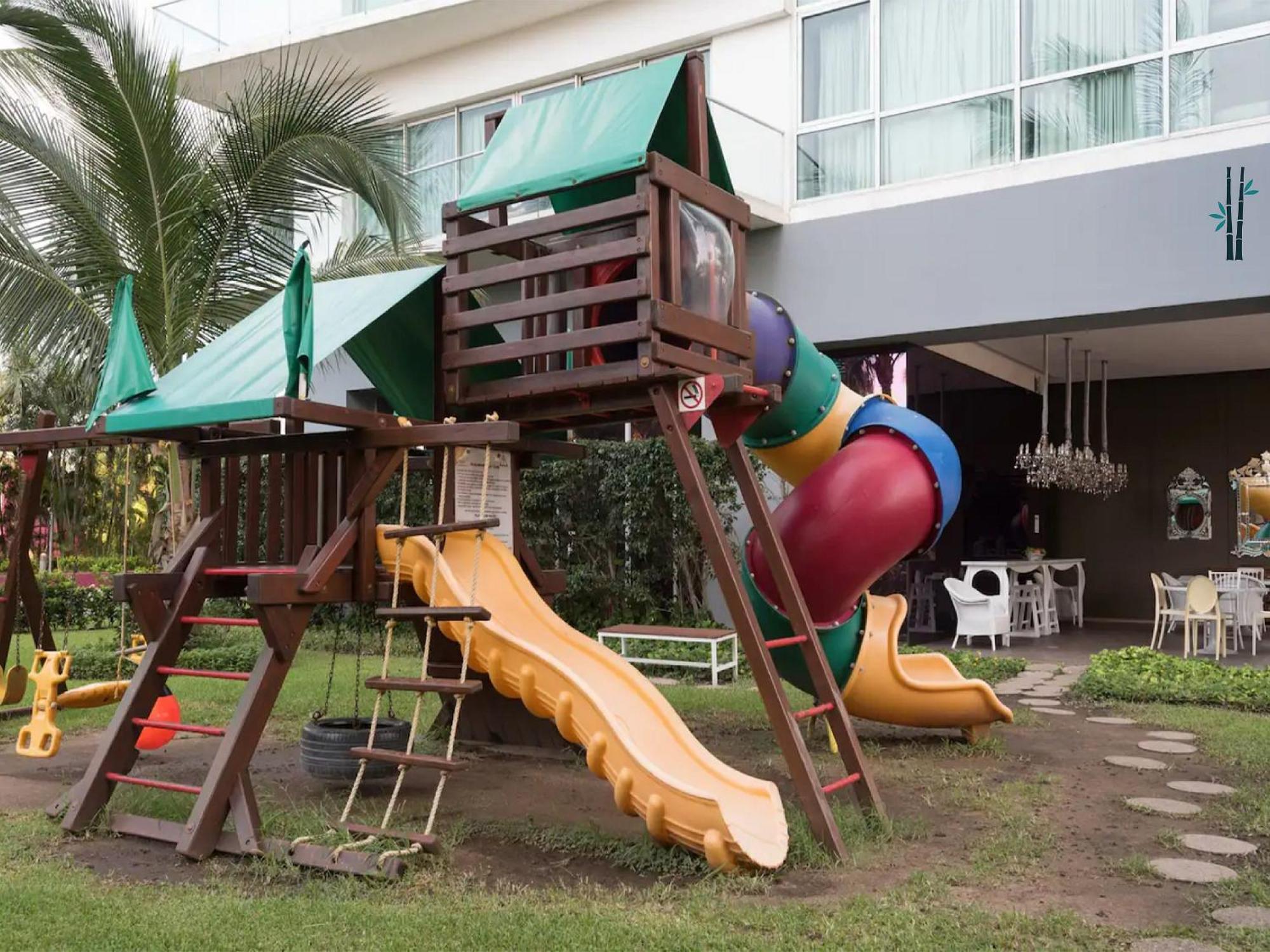 Icon Vallarta Beach Front By Bamboo Skylife Puerto Vallarta Extérieur photo